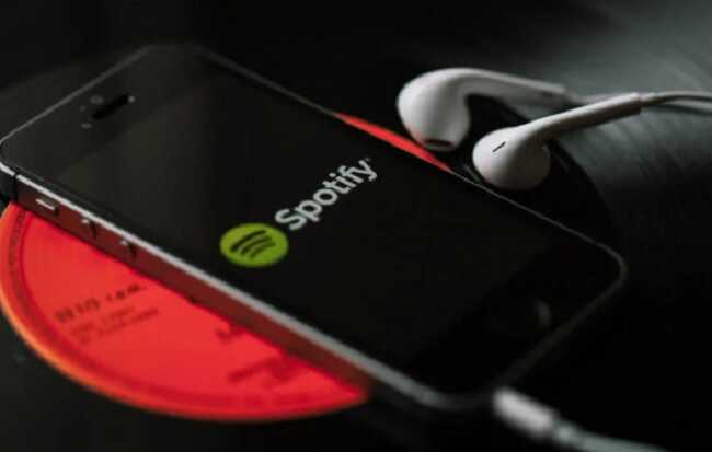 Из Spotify исчезли страницы поддержавших войну в Украине артистов