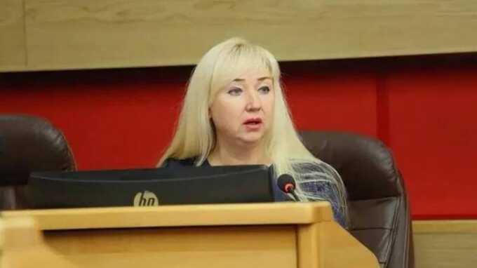 Министр из Иркутска снова попала под следствие из-за некачественного жилья для сирот