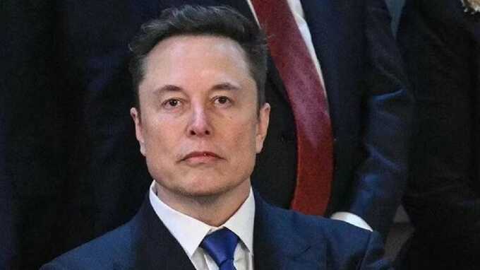 Илон Маск передумал останавливать проект Dragon после конфликта с Трампом и падения акций Tesla
